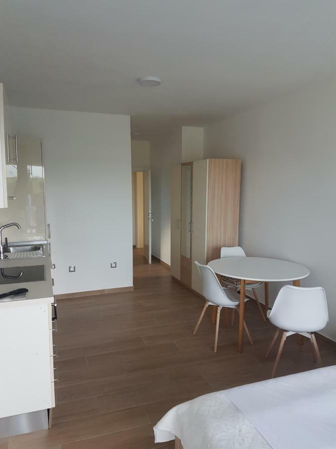 Apartmani Ivkovic Funtana Exteriér fotografie